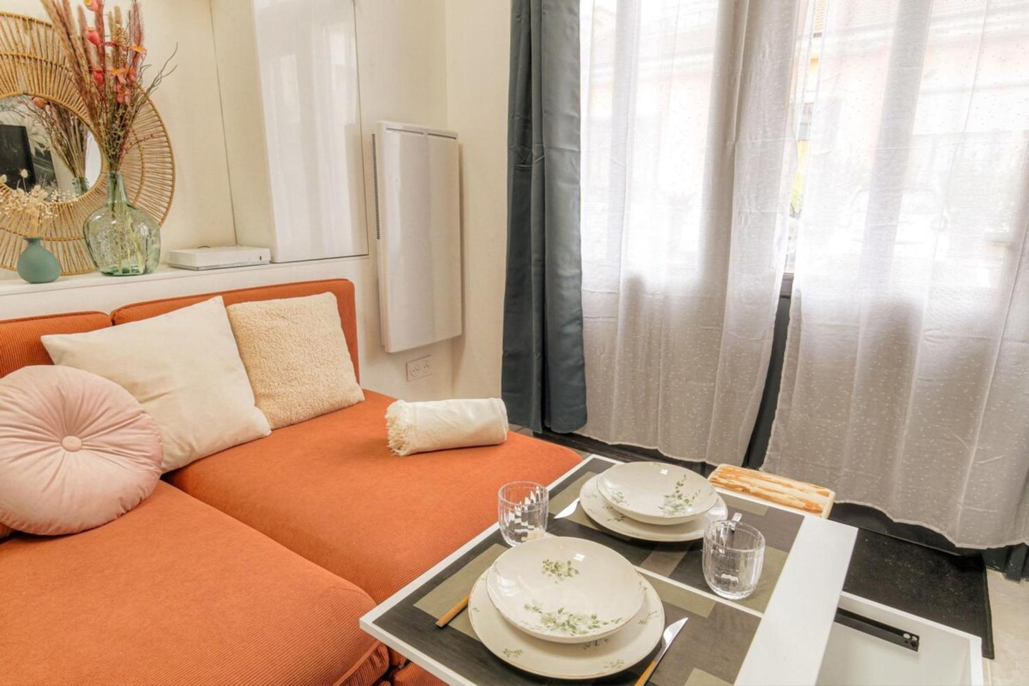 Atypique Et Reposant Avec Parking Gratuit Apartment วีเลอร์บาน ภายนอก รูปภาพ
